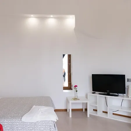 Guest house Lalena's Garden 3*