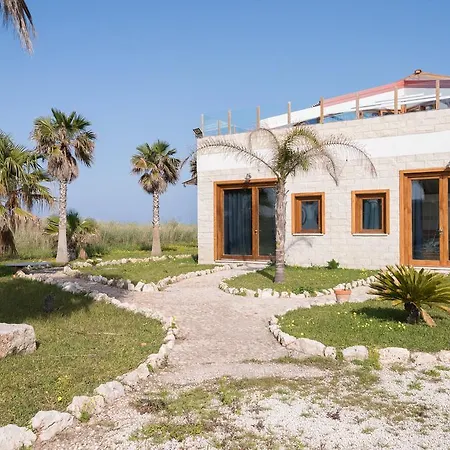 Lalena's Garden Guest house 3*