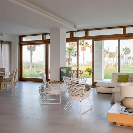 Lalena's Garden Guest house 3*